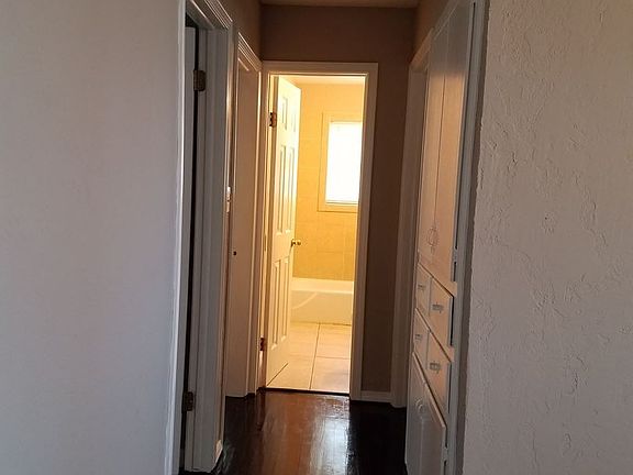 5th image of 2211 NW 34th St