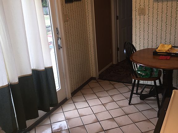 2nd image of 83 N Emerson Ave