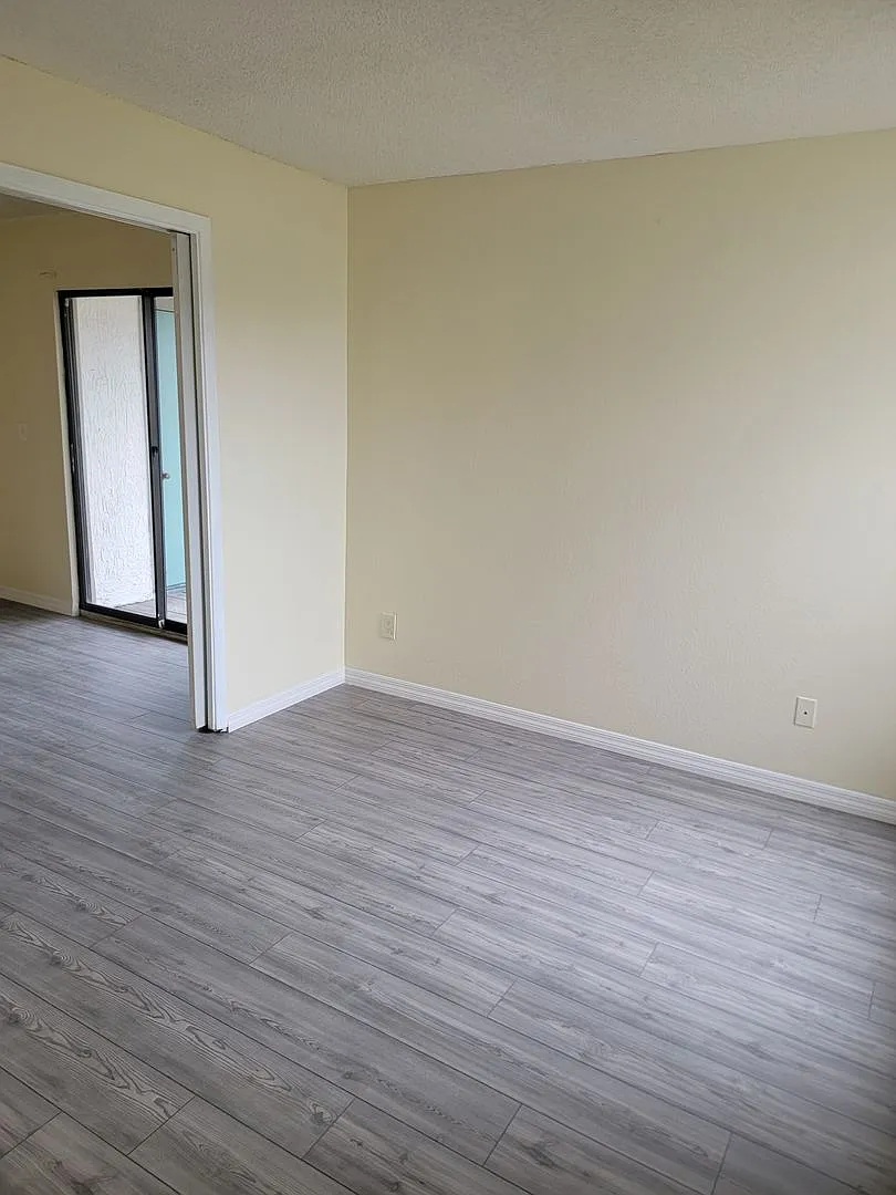 2031 Cascades Blvd. #308 — Photo 4