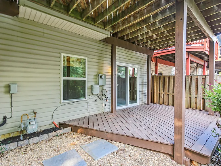 6733 Sullivan Way — Photo 50