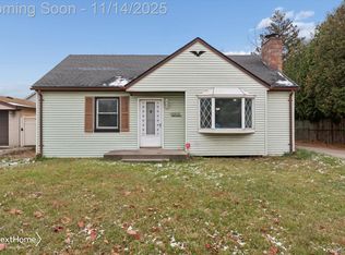 15911 Allen Rd, Southgate, MI 48195