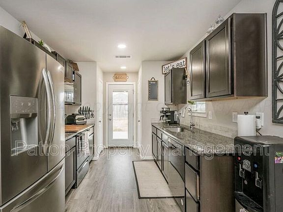 4th image of 4705 Hinson St