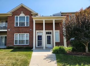 51630 Hale Ln, Chesterfield, MI 48051