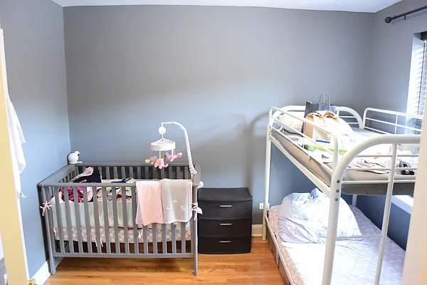 Sold by WRL Realty, LLC | media 27