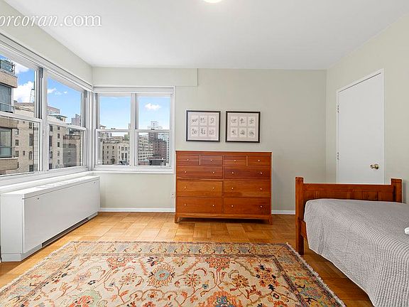 5th image of 20 E 9th St #10FG