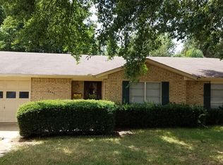 2490 Briarwood Dr, Paris, TX 75460