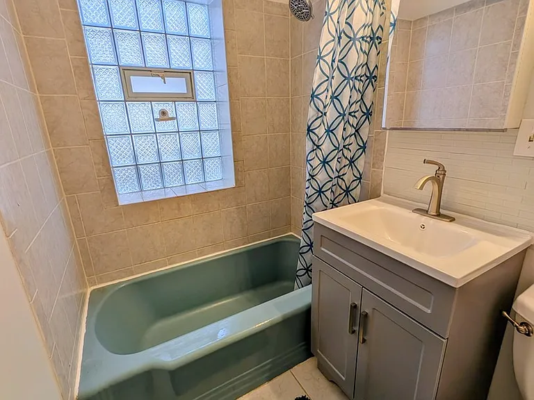 1628 Euclid Ave #1 — Photo 5