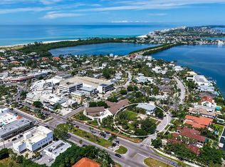 25 N Washington Dr, Sarasota, FL 34236