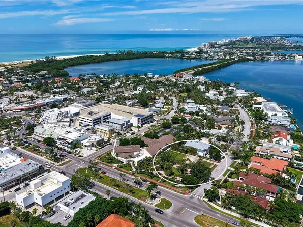 25 N Washington Dr, Sarasota, FL 34236