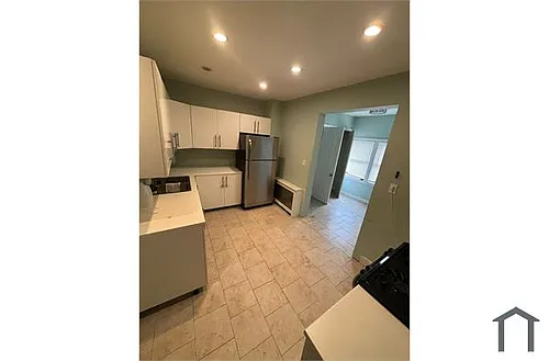 38 Van Cortlandt Park Ave Photo 1