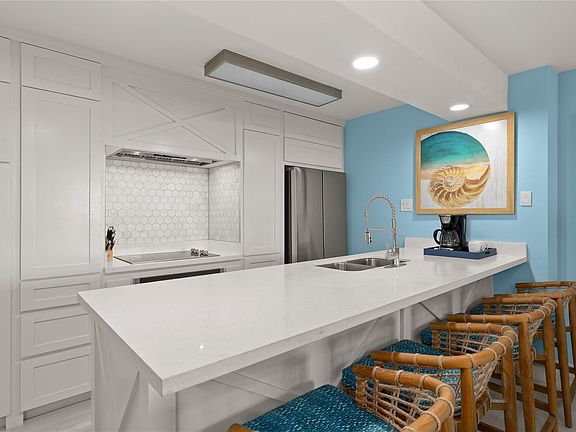 4th image of 310 Padre Blvd Unit 1219