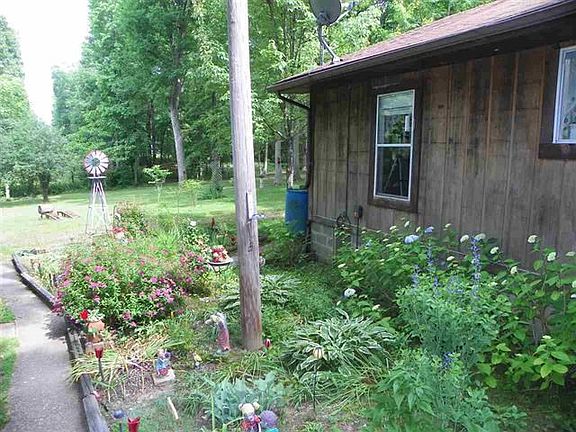 2nd image of 185 Robin Hood Ln