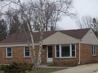 703 Babetta Ave, Park Ridge, IL 60068