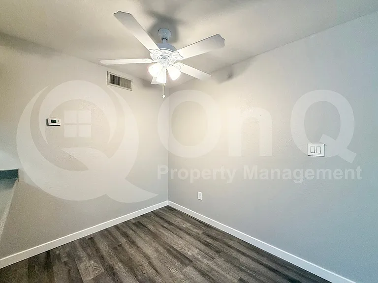 3002 E Waltann Ln #2 — Photo 5