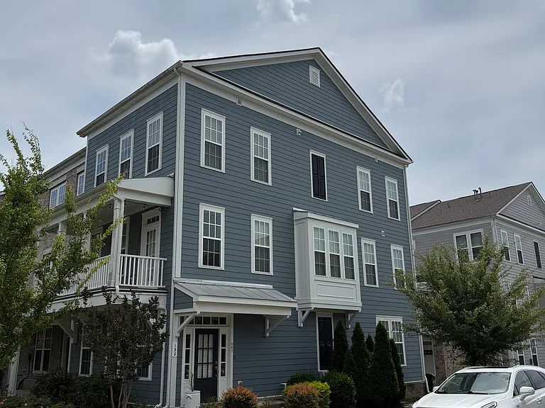 607 Heck Ln — Photo 3