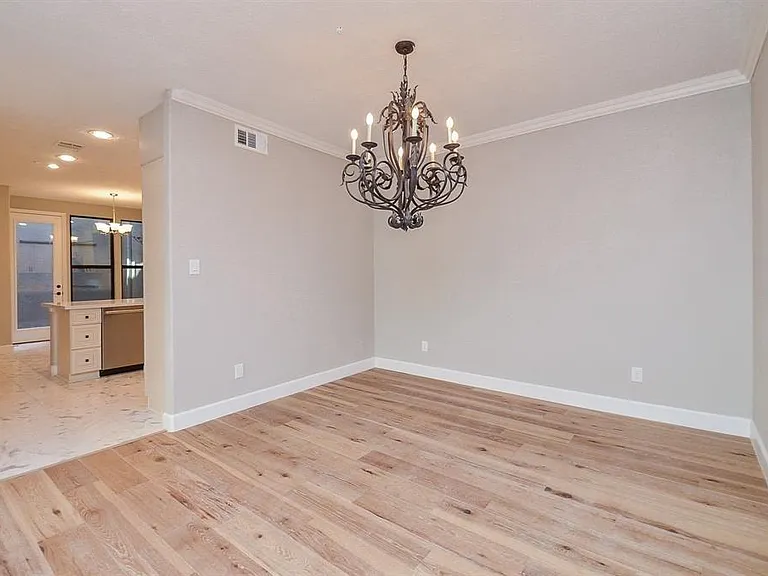 15735 Tanya Cir — Photo 7