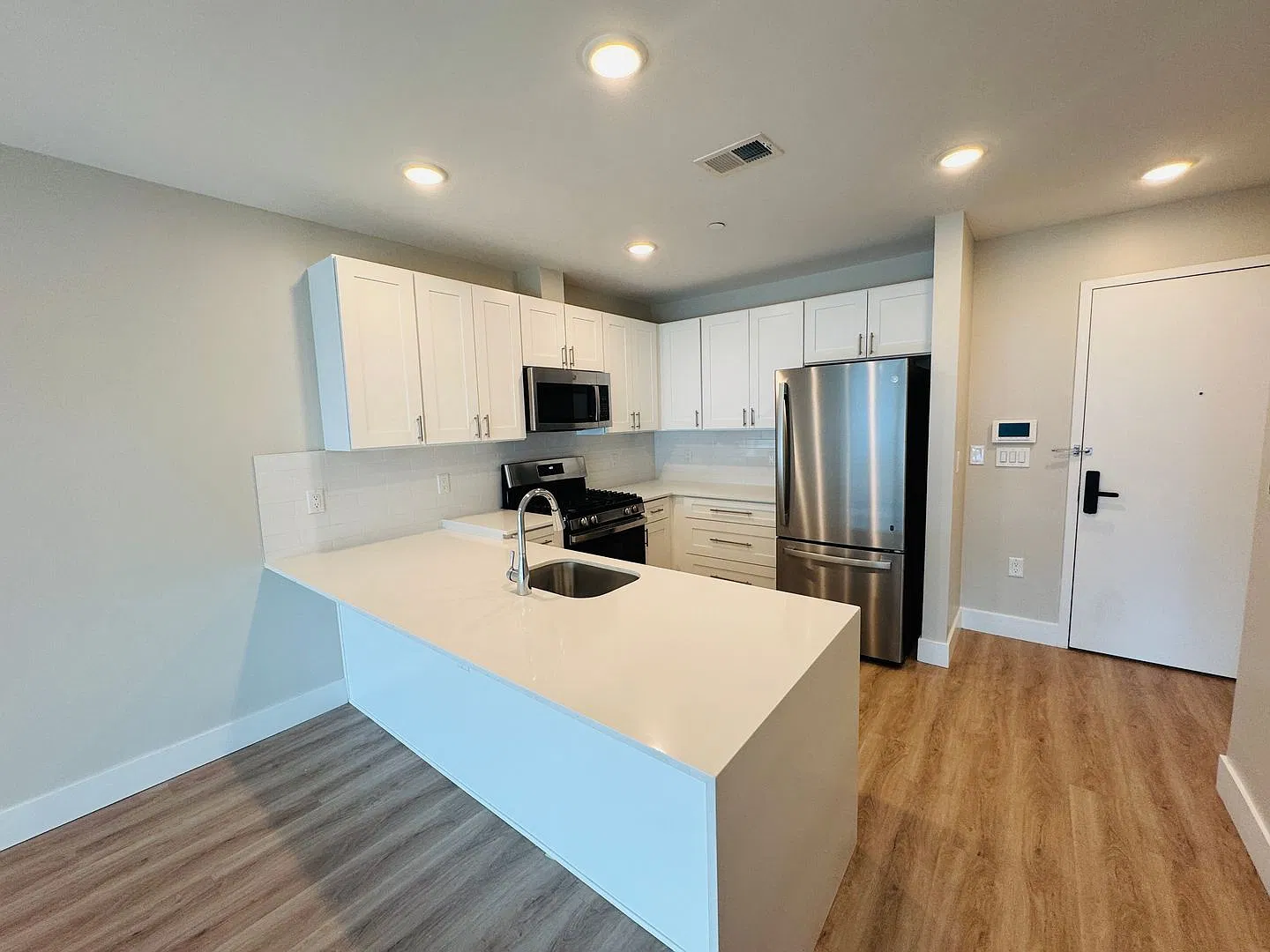 529 Mulberry St — Photo 4