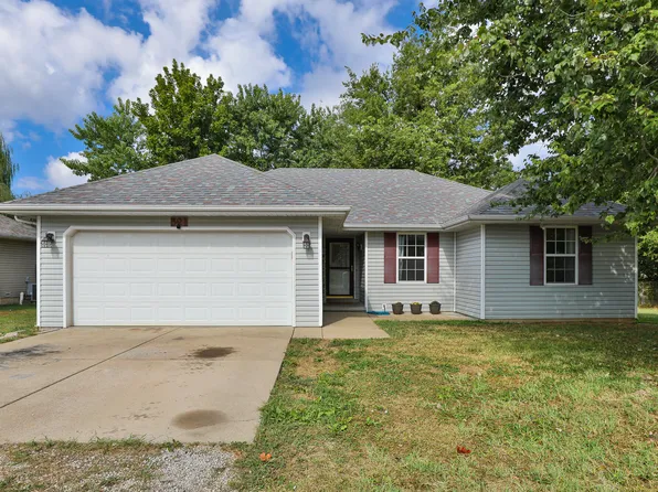 321 Shark Circle, Sparta, MO 65753