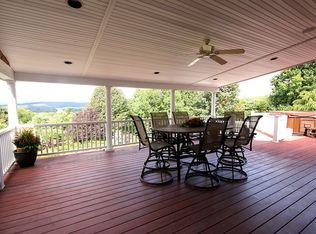 16 Johnston Dr, Bloomsbury, NJ 08804