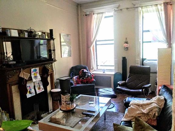 2nd image of 156 W 92nd St APT 3F