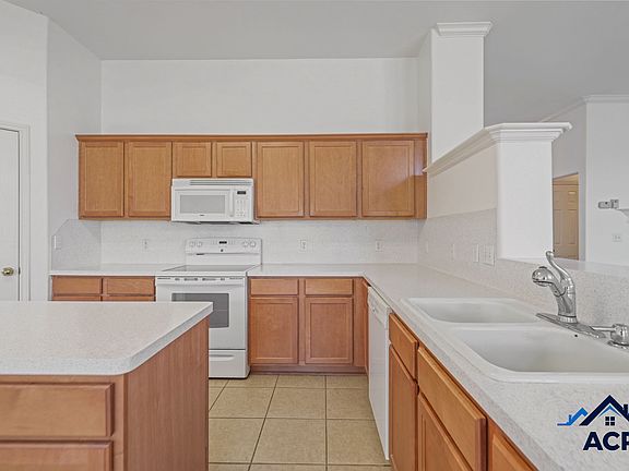 5th image of 5902 Sutherland Dr