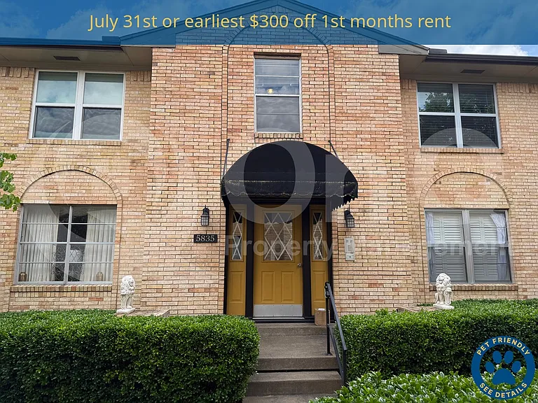 5835 Sandhurst Ln #D — Photo 1