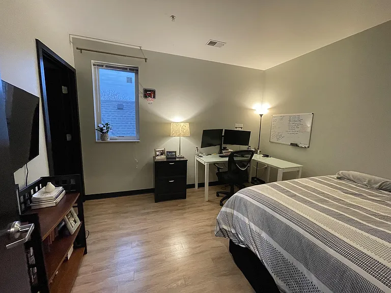 1530 N Jackson St #402 — Photo 8