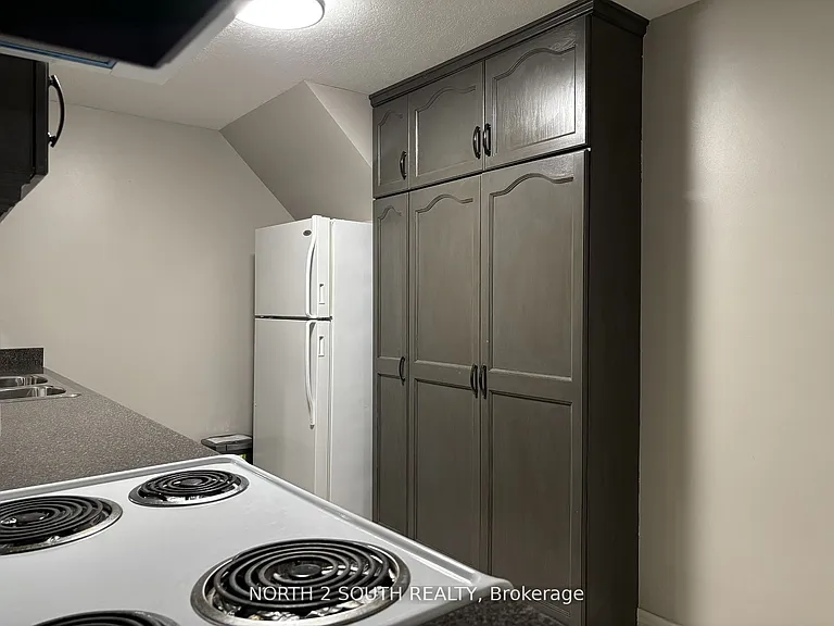 12 Villandry Cres #BASEMENT — Photo 20