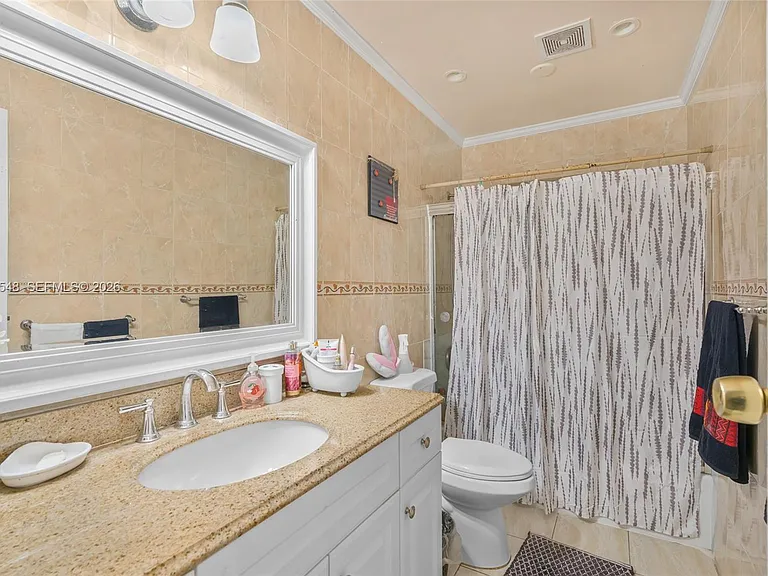 1041 NW 196th Ter — Photo 11