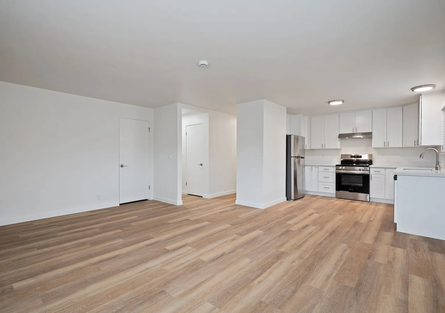 Loyal Heights Apartments — Photo 4