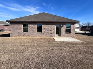 347 E Greystone Sq, Webb City, MO 64870