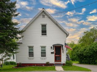 54 Green St, Winthrop, ME 04364