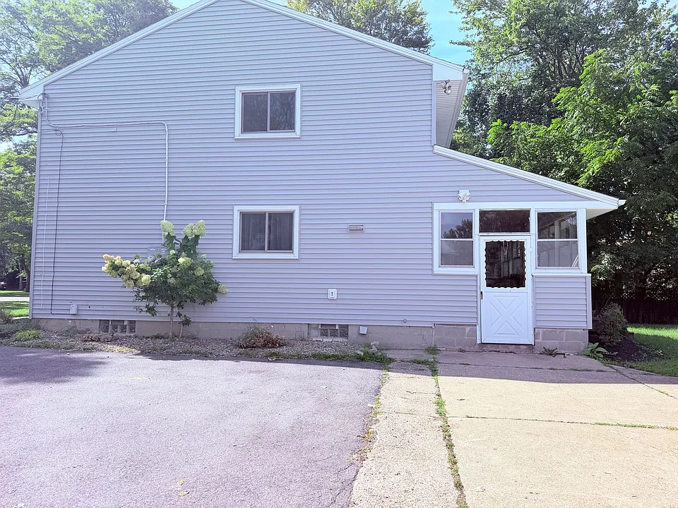 6790 Main St #100