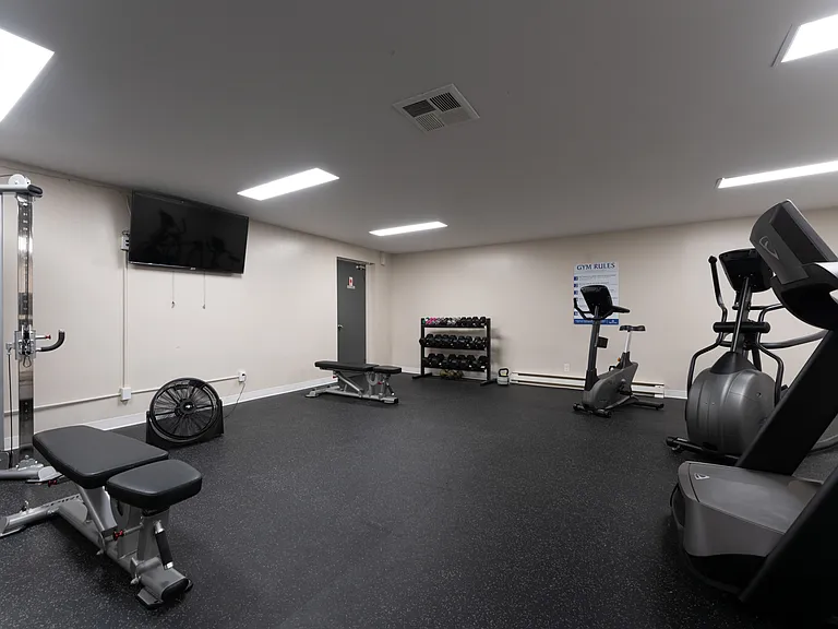 722 John Counter Blvd — Photo 13