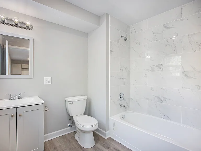 Palisades Apartments — Photo 13