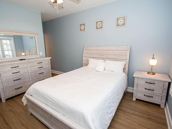 2nd image of 4868 Dahlia Ct APT 105