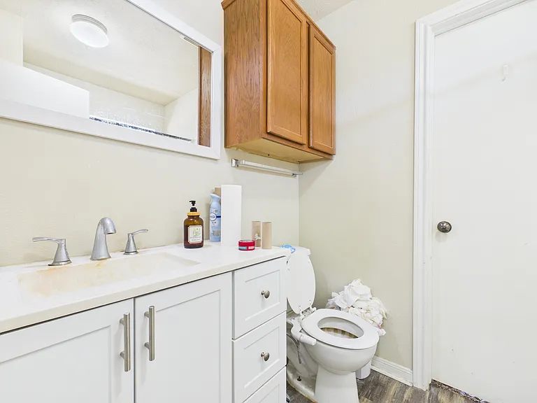 513 Camp Ct — Photo 21
