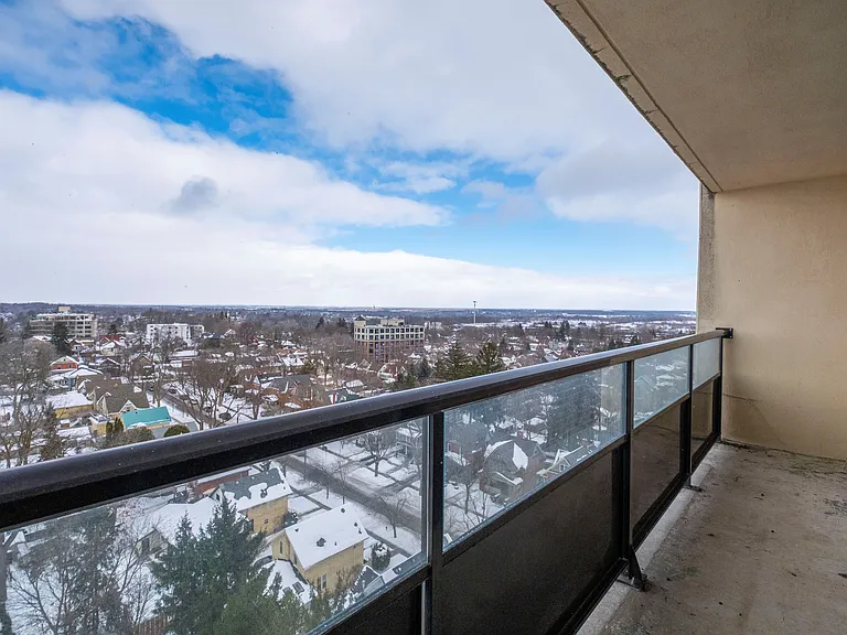 250 Frederick St — Photo 15