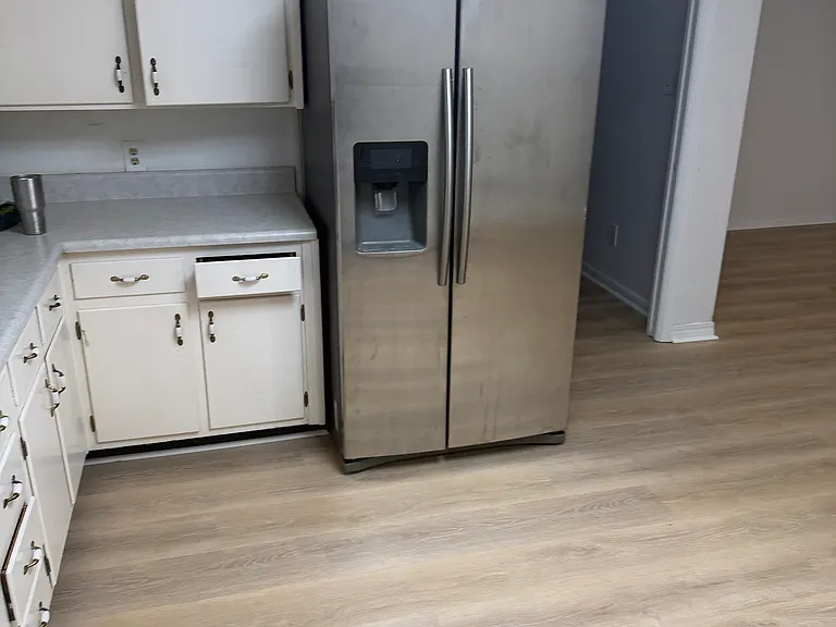 2205 Woodlawn Dr — Photo 3