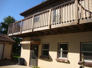 1014 S Washington St, Janesville, WI 53546