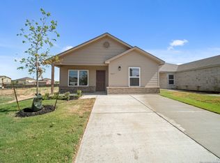 3417 McCrae Xing, San Antonio, TX 78264