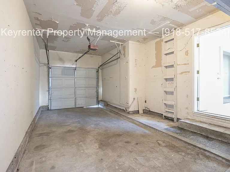 130 S 167th East Ave — Photo 18