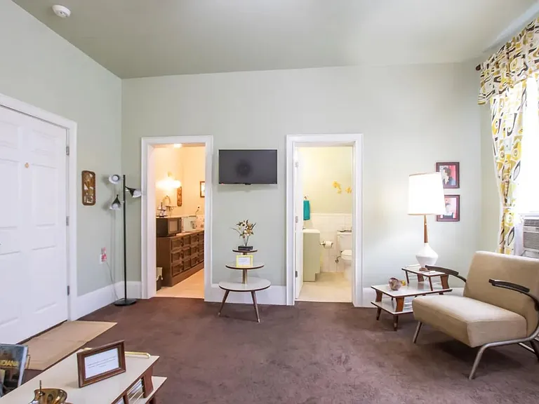 924 Maryland Ave #H — Photo 5