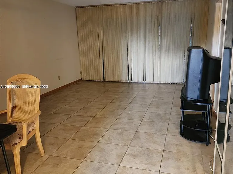 5750 NW 64th Ave #303 — Photo 2