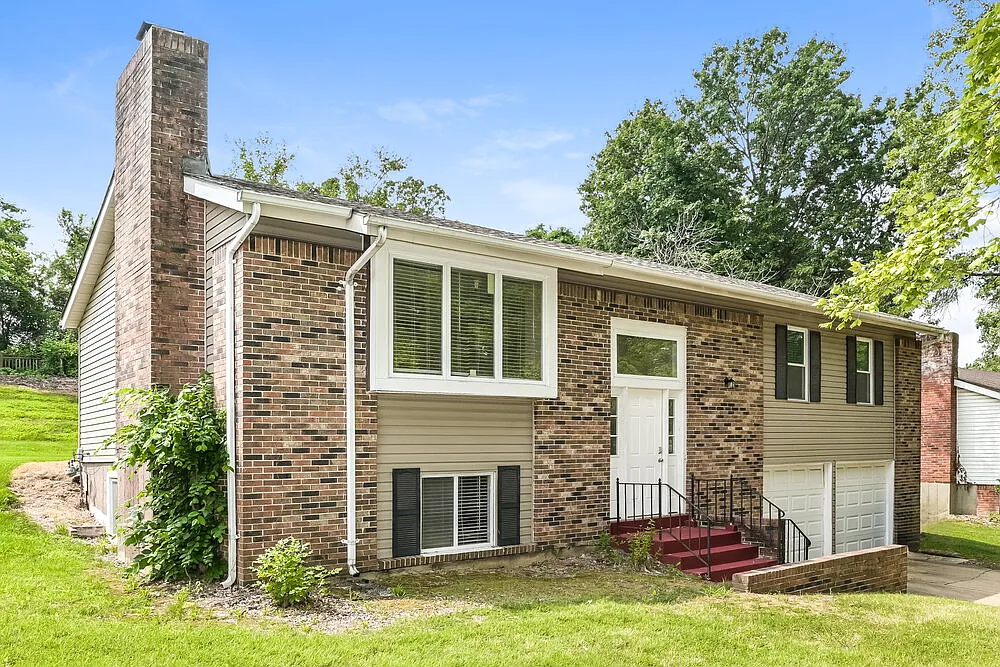 4 bed, 3.0 bath, 2027 sqft, $3,250 — Photo 4