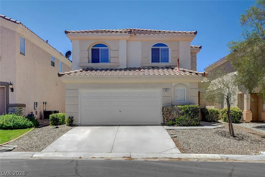 4 bed, 2.5 bath, 2063 sqft, $2,430 — Photo 1