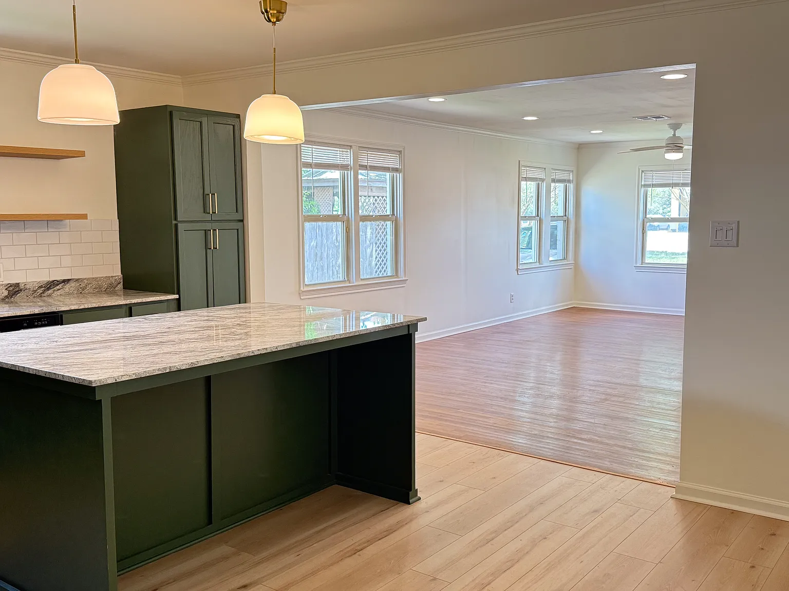 3 bed, 1333 sqft, $1,700 — Photo 3