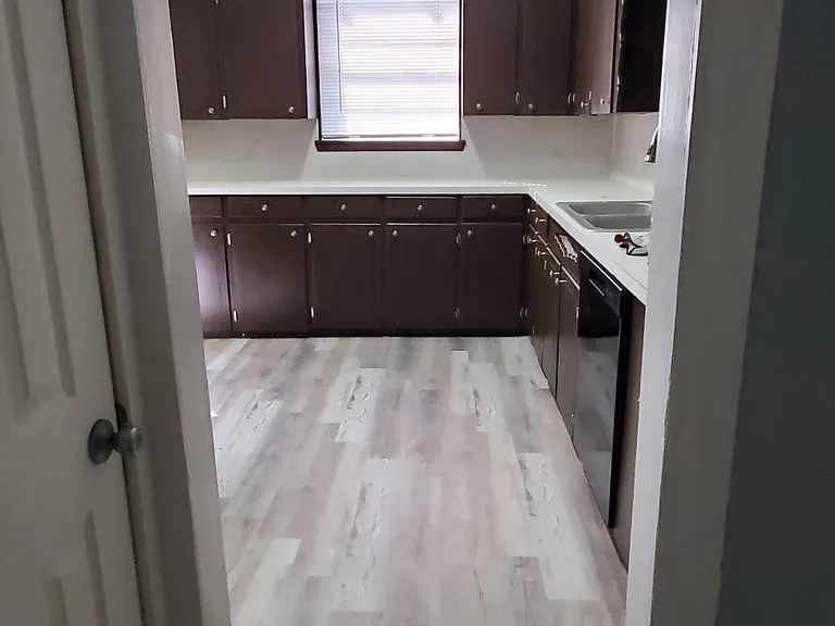 386 Nunnalee Ave — Photo 8