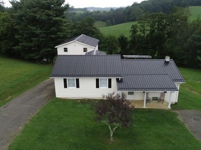 559 Hardscuffle Rd, Hillsville, VA, 24343