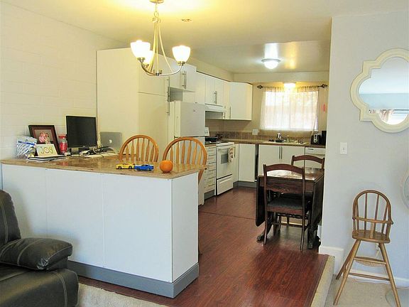 3rd image of 1328 Green Dr